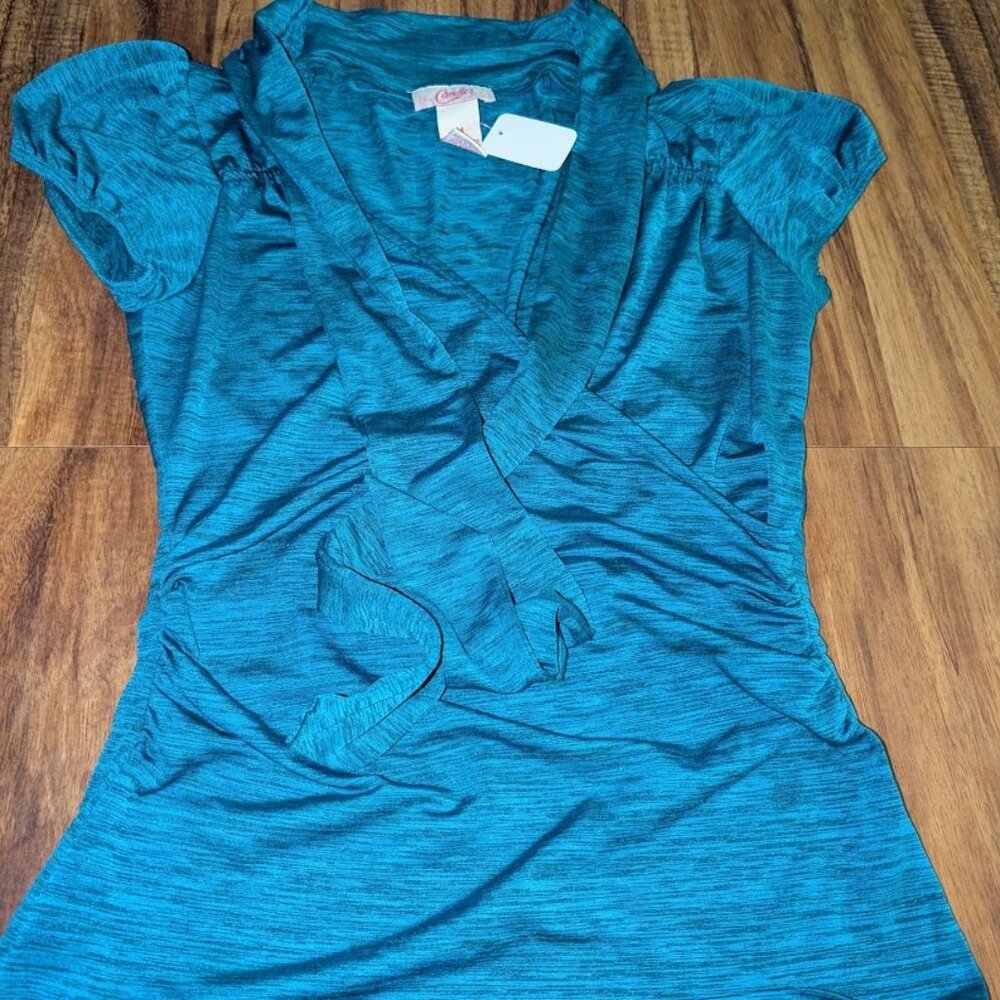 Candie's short sleeved women's top